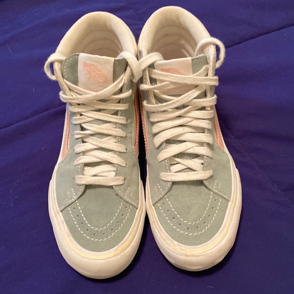 Vans Shoes - Girls/Womens Vans